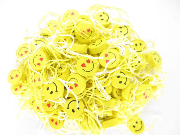 Groothandel Ronde Smileys Gelukshangers