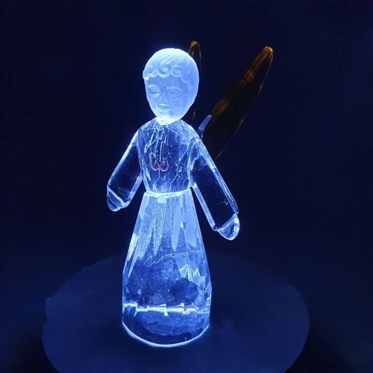 Kristallen beeld engel staand geel