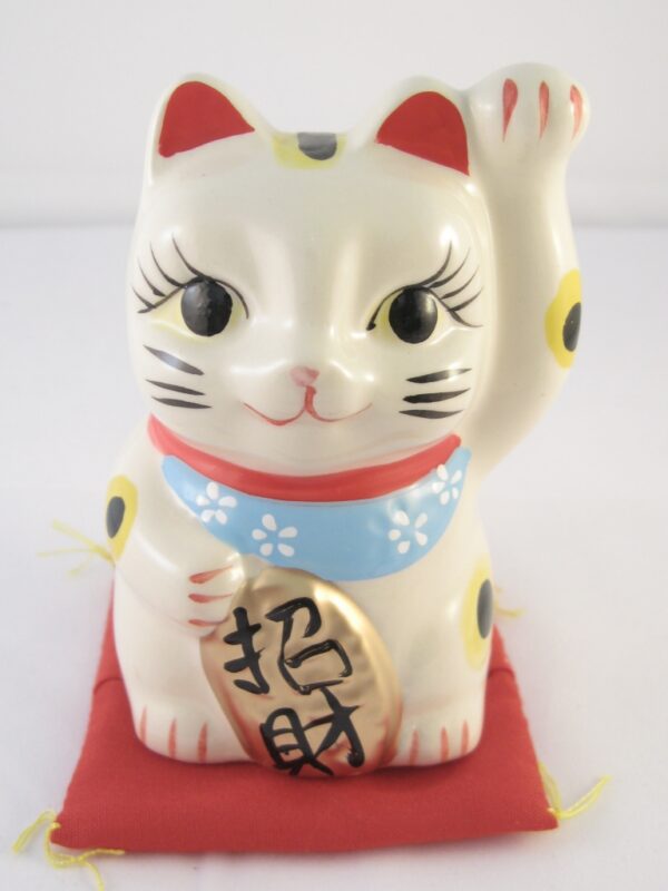 Lucky Cat Wit op kussen