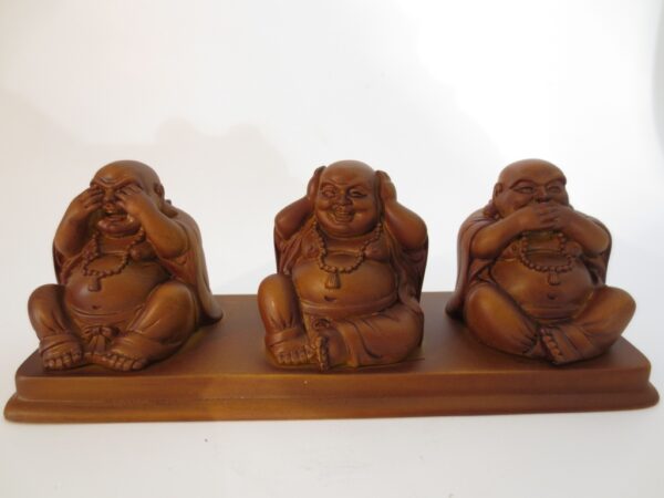 Groothandel - Buddhabeeld houtkleurig geel horen zien zwijgen