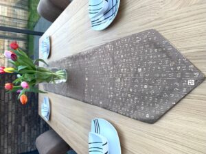Luxe Brokaat Tafel Dekking (II) - Grijs