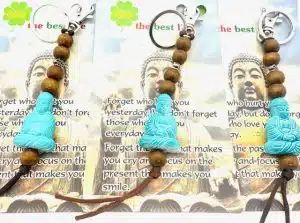 Boeddha Sleutelhanger met Houten Kralen - Turquoise