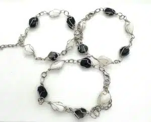 Groothandel Gepolijste Edelsteen Armband Draadgewikkeld - Onyx & Milky Quartz (Klein)