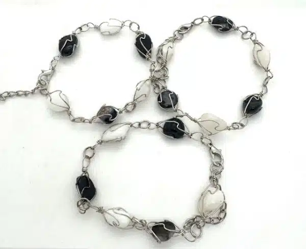 Groothandel Gepolijste Edelsteen Armband Draadgewikkeld - Onyx & Milky Quartz (Klein)