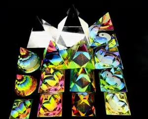 Kristal Piramide