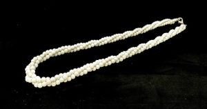 Groothandel Elegante Witte Geknoopte Kralenketting