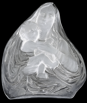Platte moeder-en-kind figuur van kristalglas – 13,4 cm