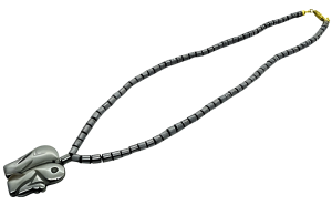 Elegante Olifant Hanger met Hematiet Kralenketting