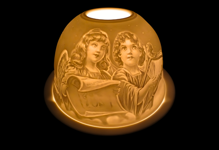 Porcelein Theelichthouder 2 Cupido's muziek 9 cm