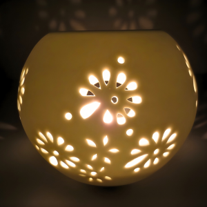 Witte keramische oliebrander – bloemenmotief (VI)