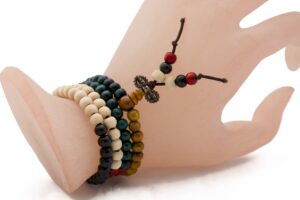 6 mm Gekleurde Houten Mala Armband (56 cm)
